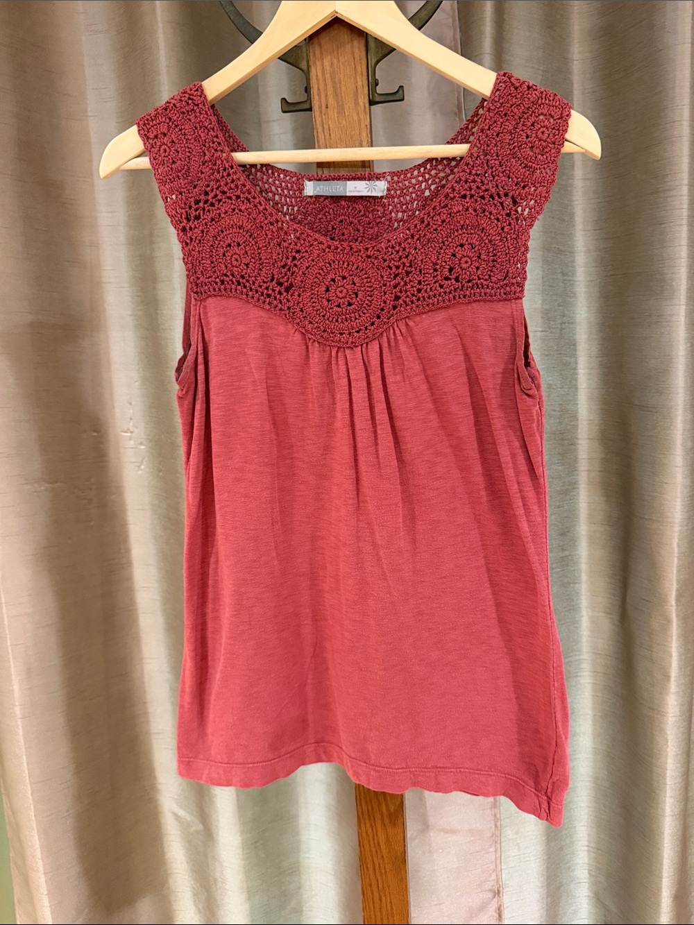 Athleta Dusty Rose Crochet Yoke Tank Top